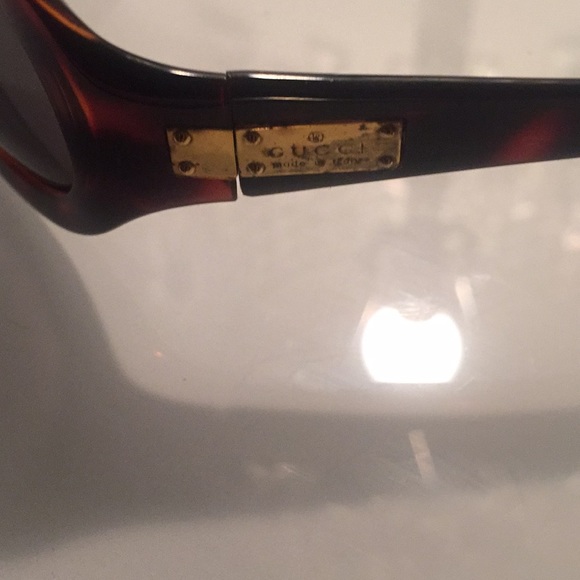 Gucci Tourtise colored sunglasses, authentic - Picture 8 of 15